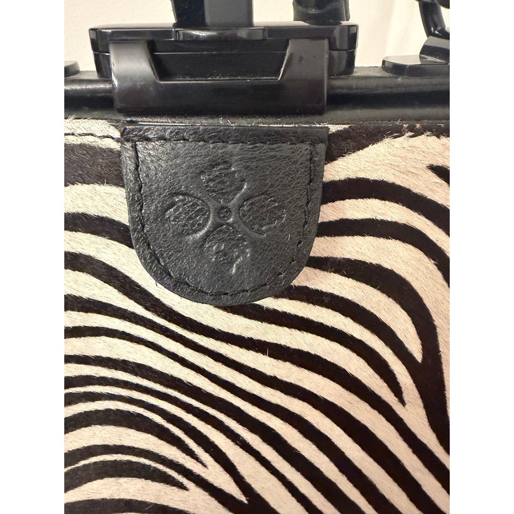 1 Patricia Nash Zebra-print Haircalf and Black Leather Frame Satchel Bag - Picture 2 of 4